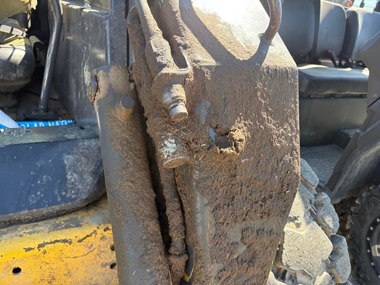 new-holland-l180-image-8