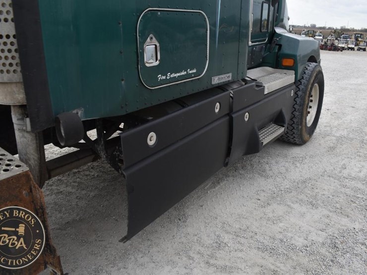 2000-kenworth-t600-image-19