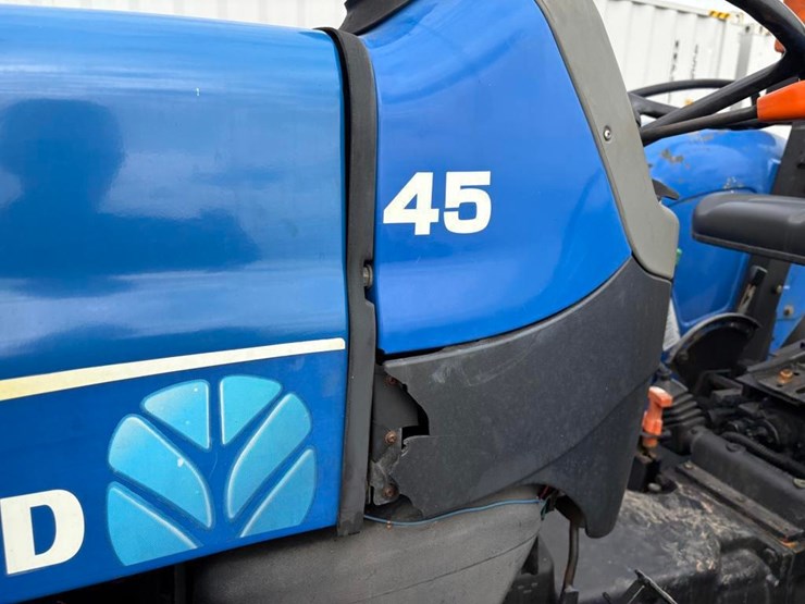 new-holland-45-image-28