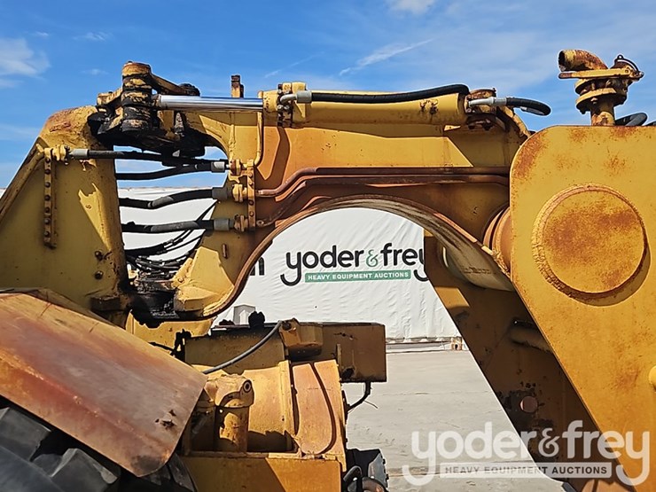 caterpillar-613c-image-13