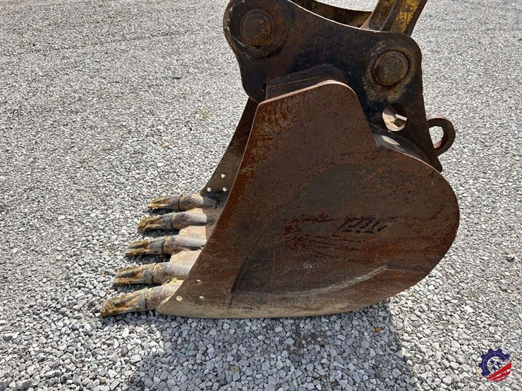 2009-komatsu-pc88mr-8-image-33