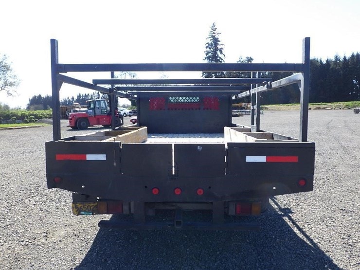 2004-isuzu-nqr-image-6