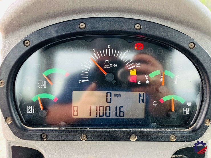 2010-caterpillar-120m-image-144