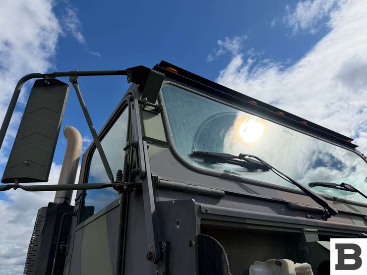 2001-oshkosh-mk23-image-51