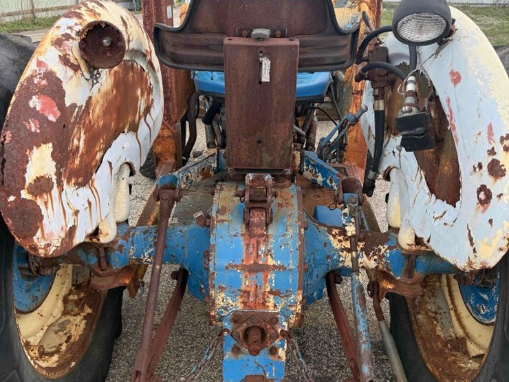 1974-ford-4000-image-5