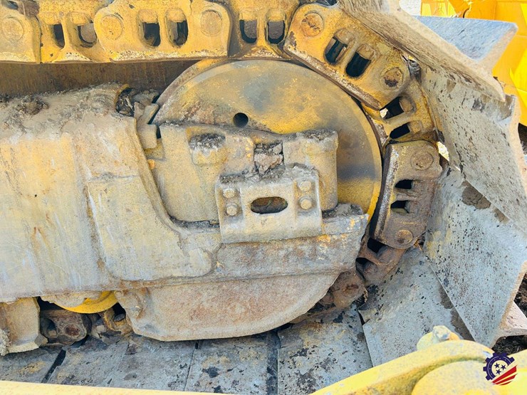 2022-komatsu-d65px-18-image-27