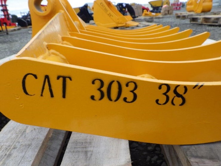 caterpillar-303-image-5