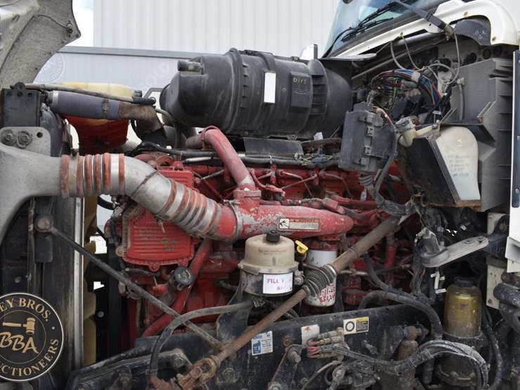 2013-kenworth-t660-image-18