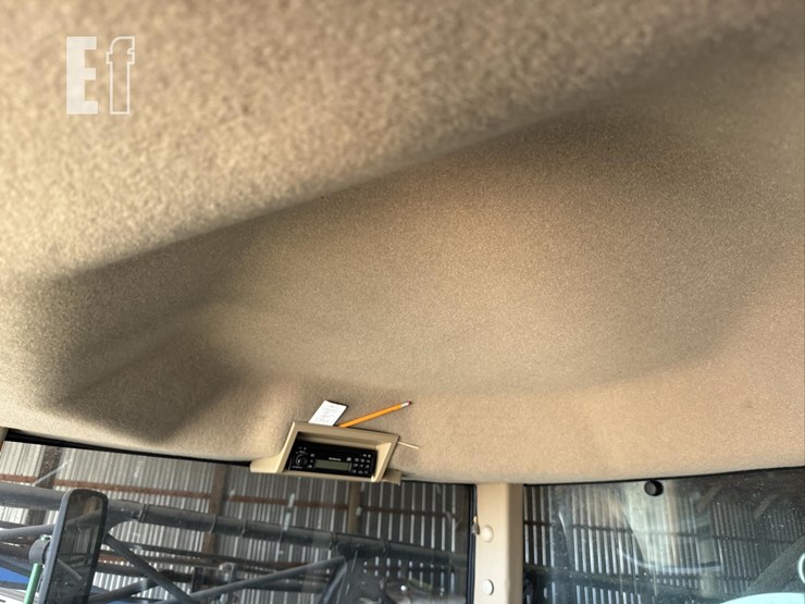 2005-john-deere-4720-image-56