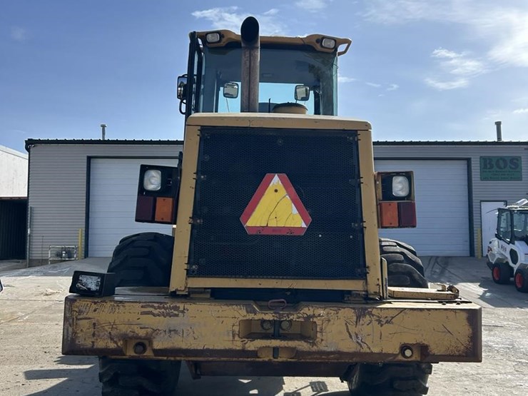 2000-caterpillar-938g-image-4