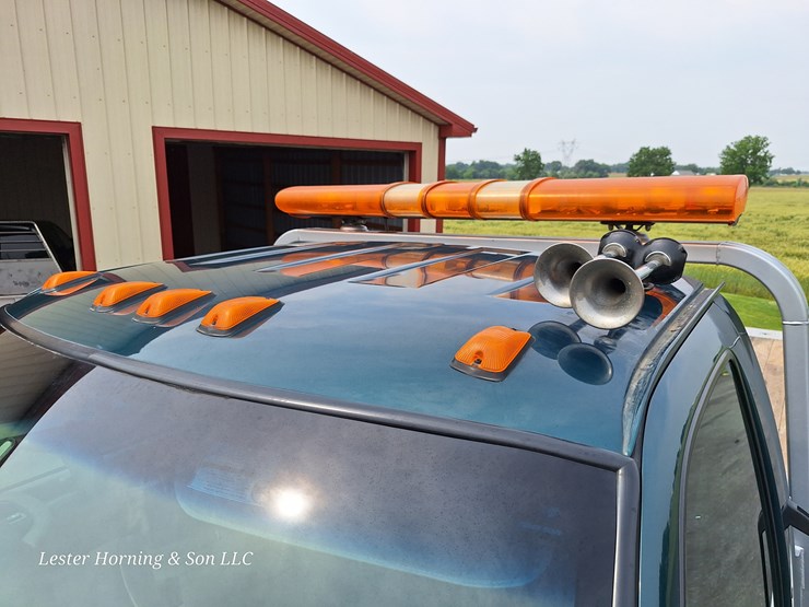 2004-gmc-topkick-image-19