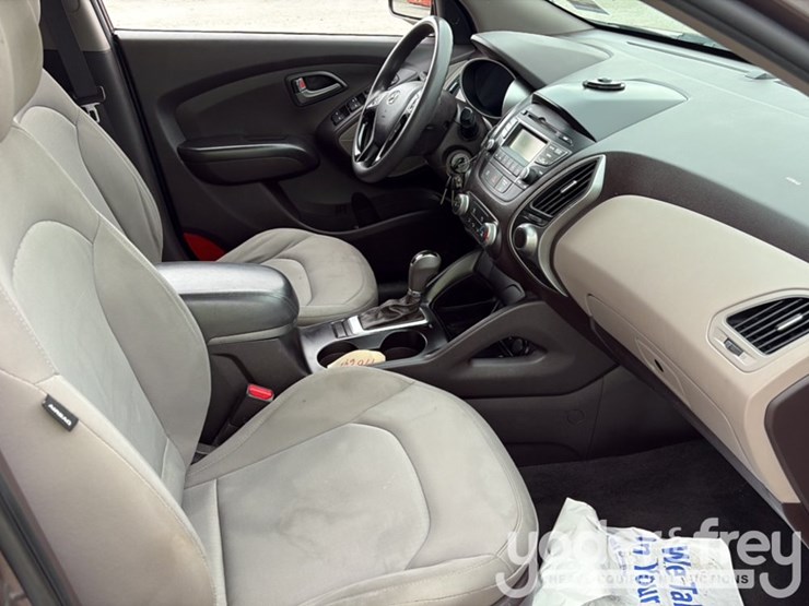 2015-hyundai-tucson-image-28