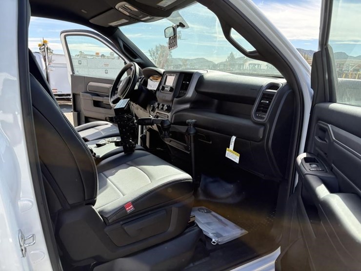 2024-dodge-2500-image-18