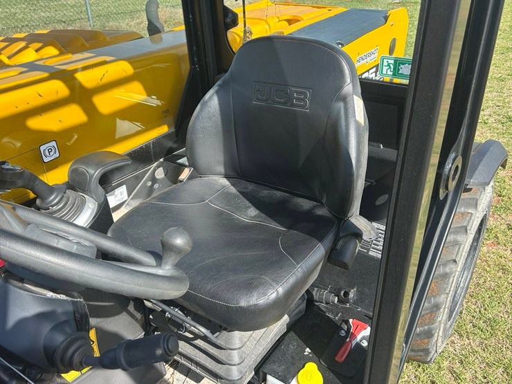 2024-jcb-505-20-image-11