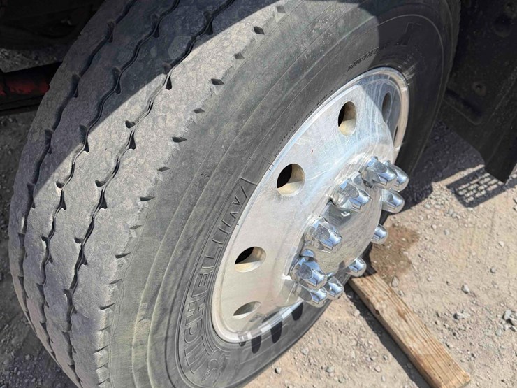 2007-mack-granite-gu713-image-14