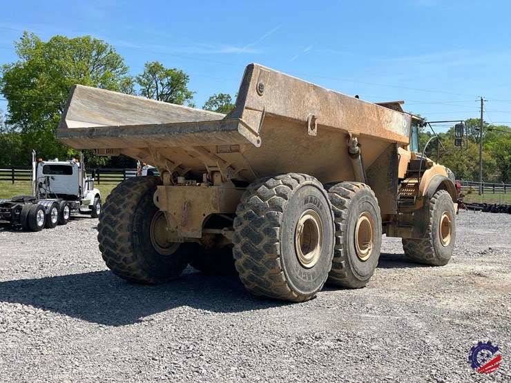 2012-volvo-a40f-image-31