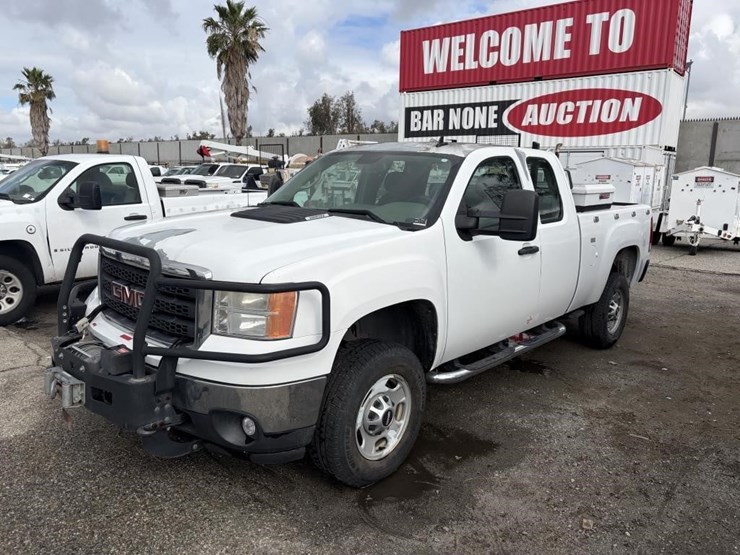 2012-gmc-sierra-2500-image-1