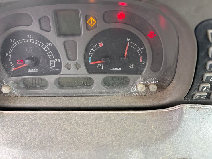 case-mxu125-tractor-image-23