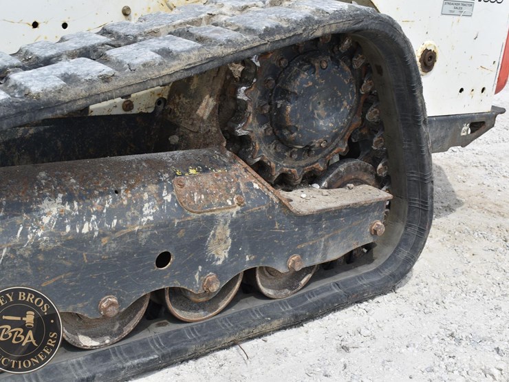 2016-bobcat-t590-image-20