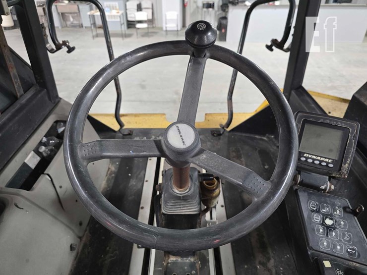 2013-dynapac-cp274-image-16