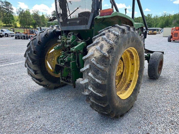 john-deere-6405-image-10