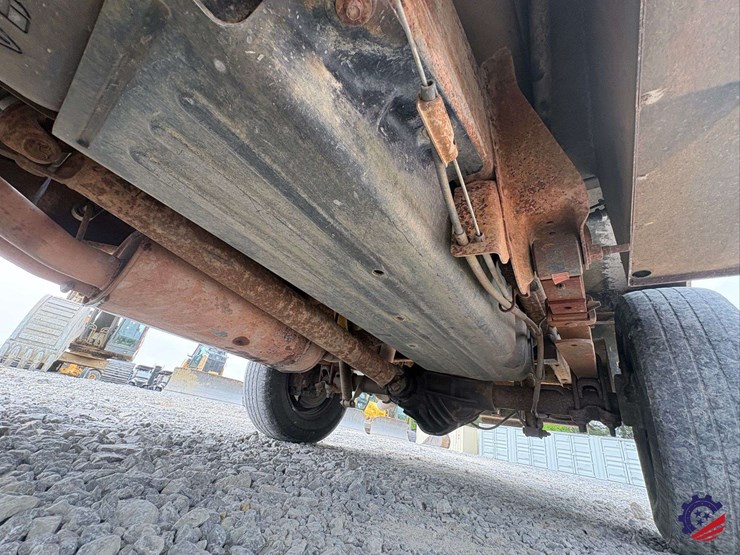 2005-chevrolet-silverado-2500hd-image-24