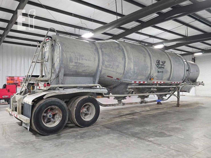 1974-1974-38-foot-tank-trailer-6238-image-3