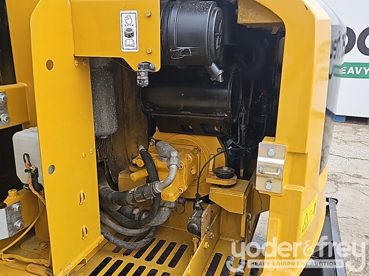 2018-caterpillar-305.5-image-21