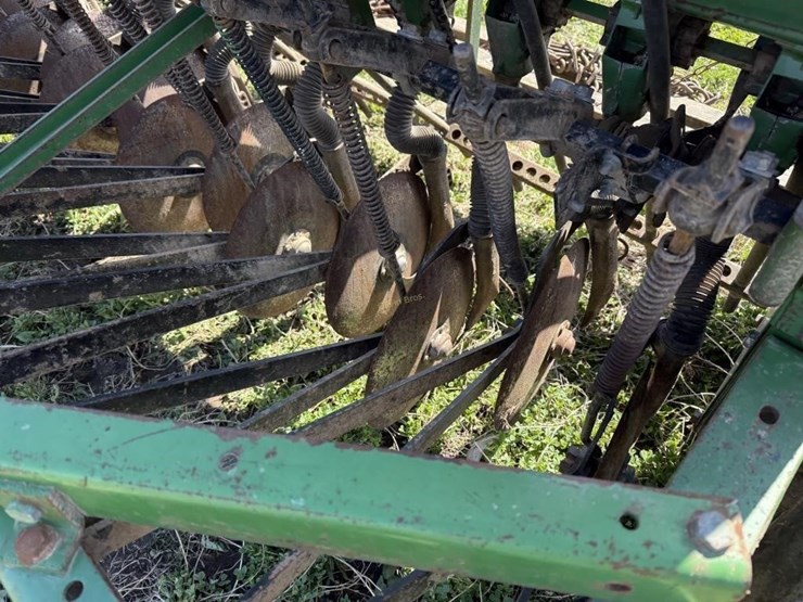 john-deere-8200-image-9