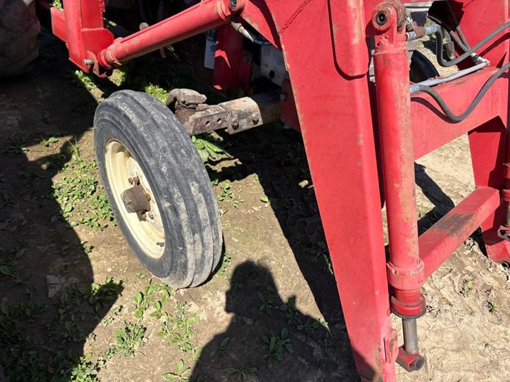 massey-ferguson-165-image-5