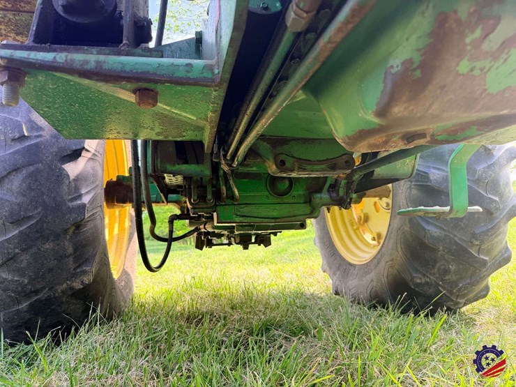 john-deere-2640-image-49