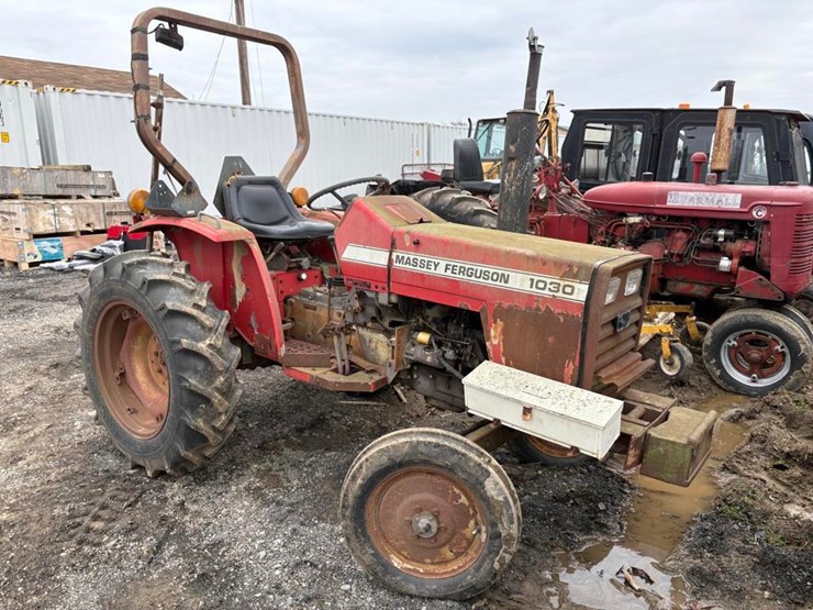 massey-ferguson-1030-image-1