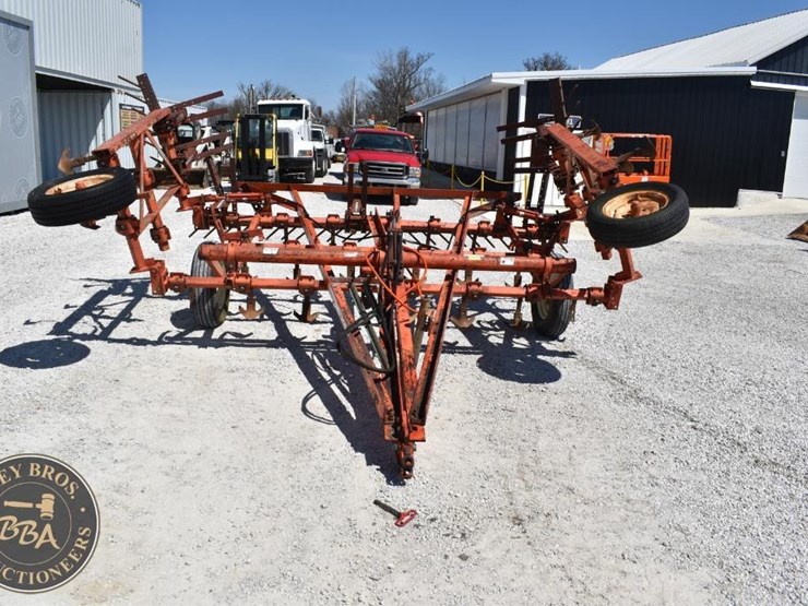 allis-chalmers-1200-image-13