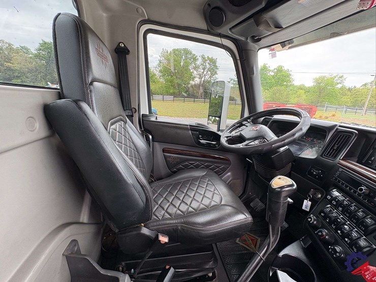 2024-international-hx520-image-76