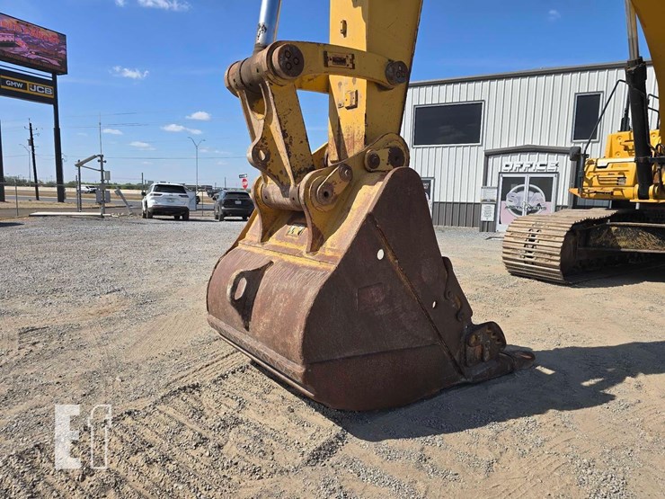 2014-caterpillar-349fl-image-11