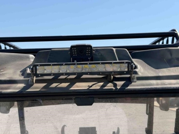 2019-tracker-800sx-le-crew-utv-image-21