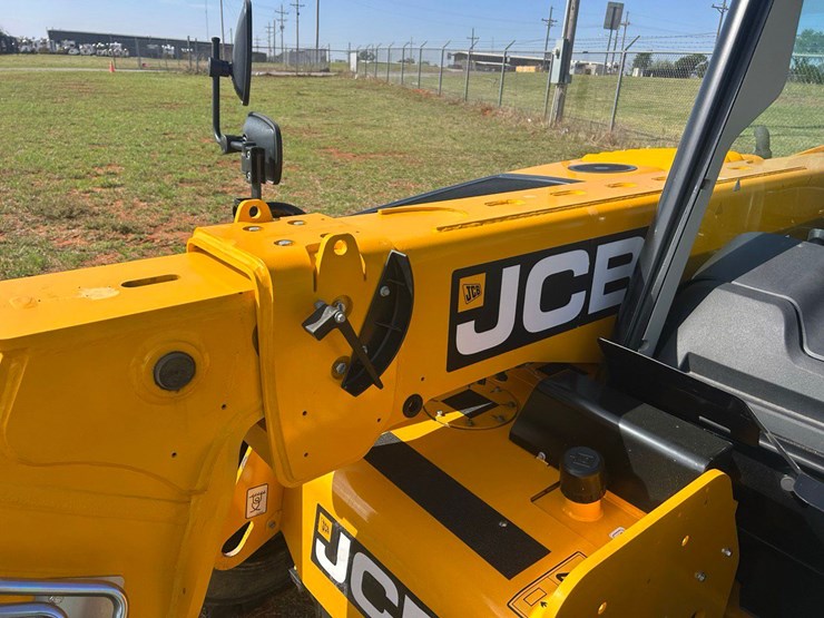 2024-jcb-505-20-image-22