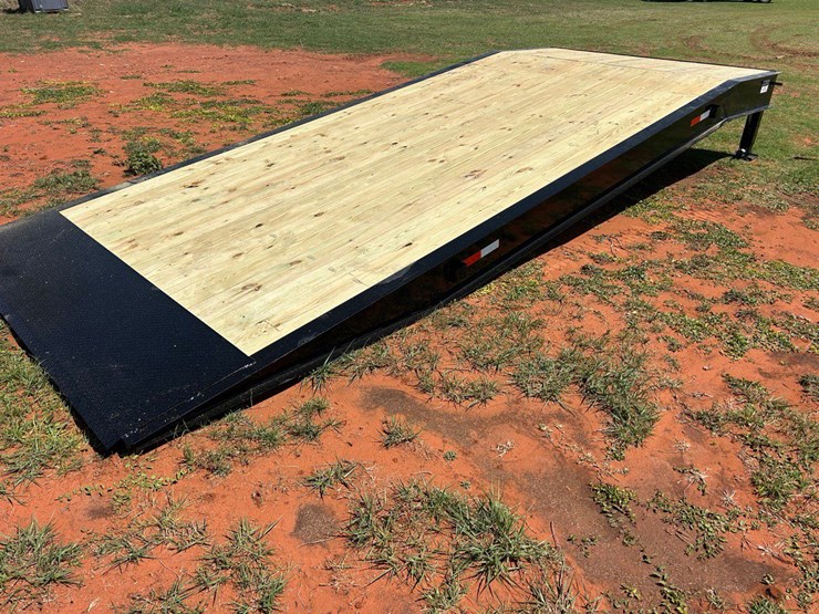 2026-x-star-loading-dock-image-5