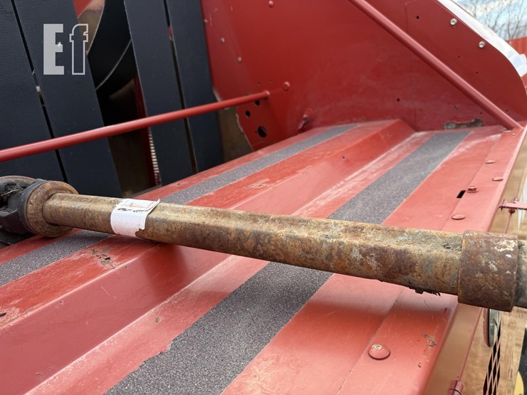 new-holland-br7090-image-7