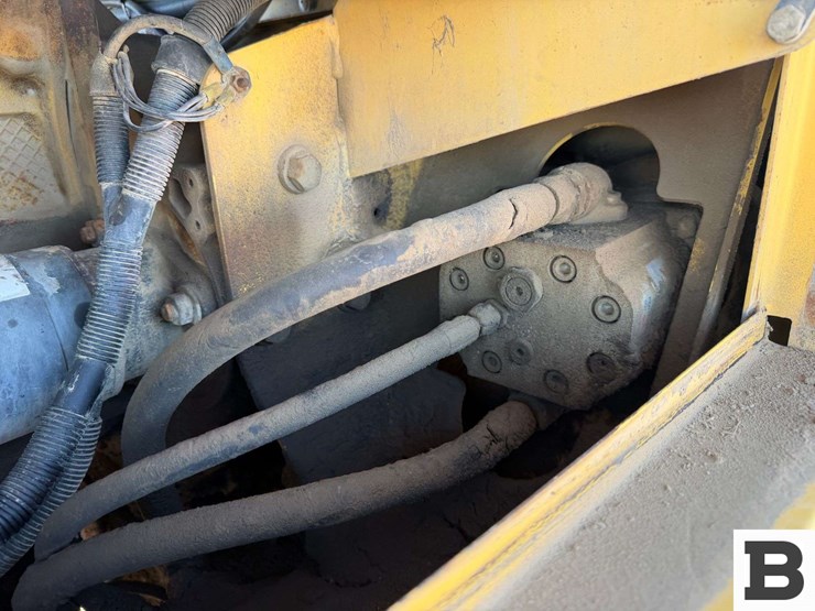 1996-new-holland-fx45-image-55