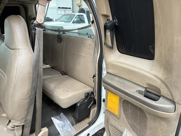 2004-ford-f250-image-11