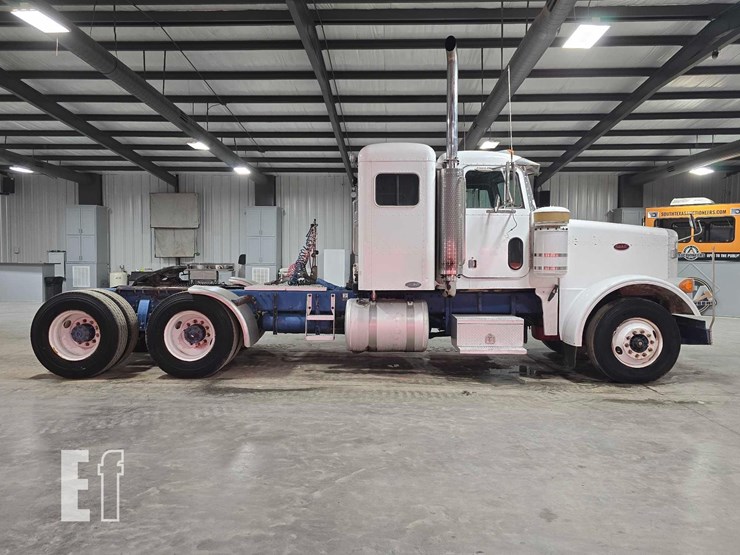 2004-peterbilt-378-image-6