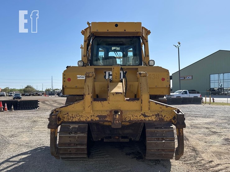 2011-caterpillar-d6t-image-8