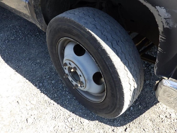 1996-gmc-3500-image-19