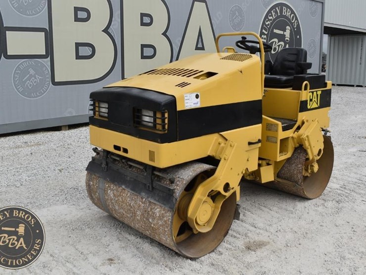 1999-caterpillar-cb-224c-image-1