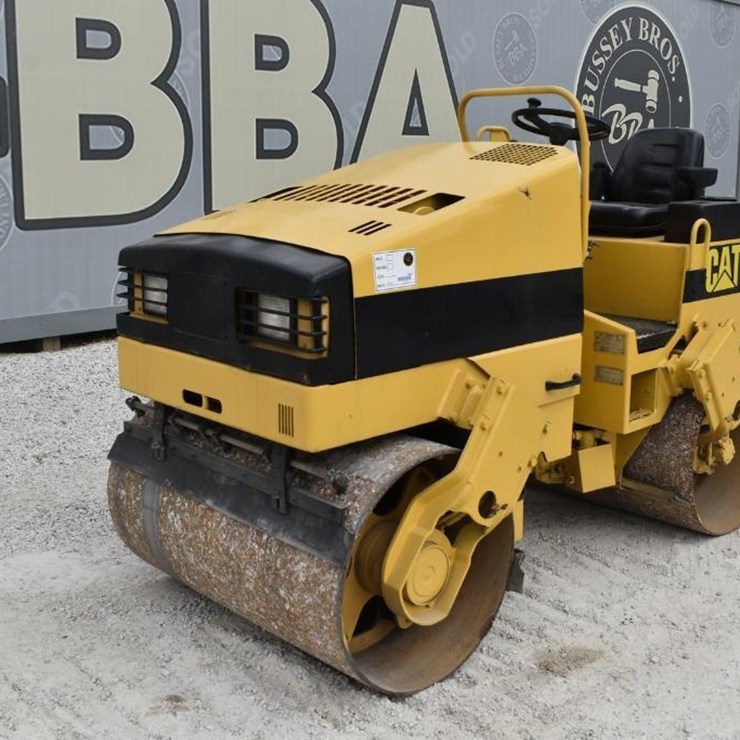 1999 CATERPILLAR CB-224C