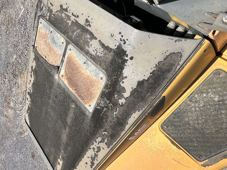 2010-volvo-a40e-image-53