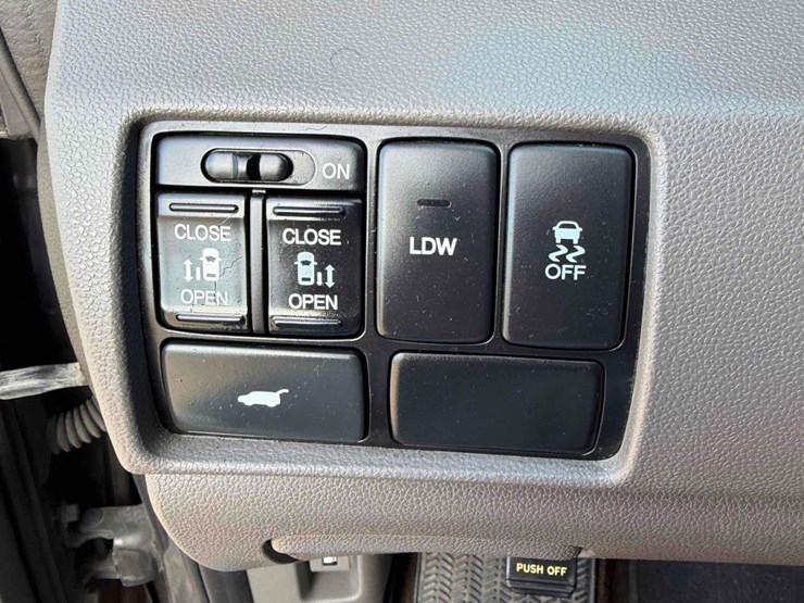 2015-honda-odyssey-image-18