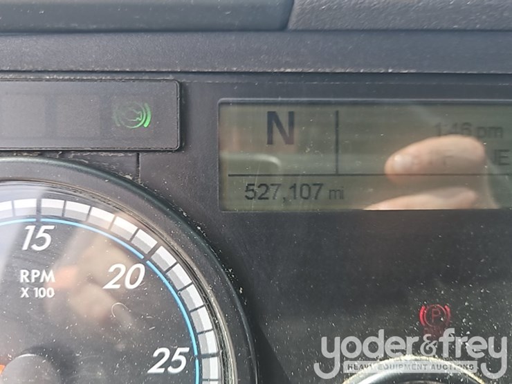 2019-freightliner-cascadia-125-image-30