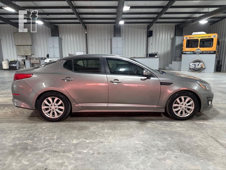 2015-kia-optima-image-6